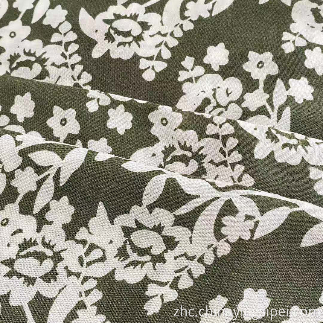 优质流行的45s编织服装100%人造丝花卉玫瑰花印花边框面料